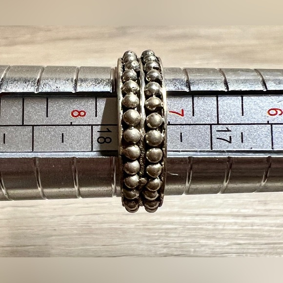 Vintage Designer Signed Handmade Beaded/Dotted Eternity Band Ring, Size 7.5 - Picture 9 of 9